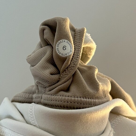 LULULEMON Align Tank Top in White Size US 6 - Picture 7 of 8